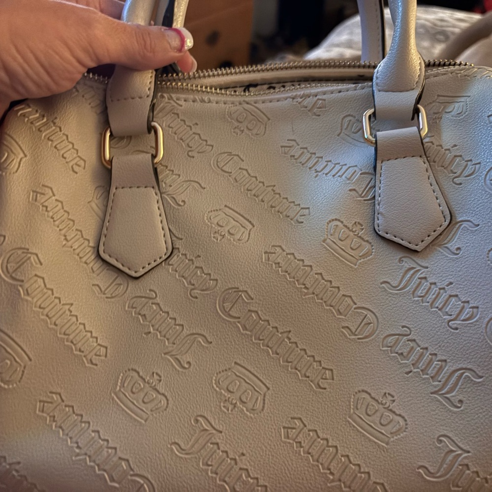 NWOT Juicy Couture White Gold Satchel with Elegant Design. Amazing bag!! - Picture 3 of 10